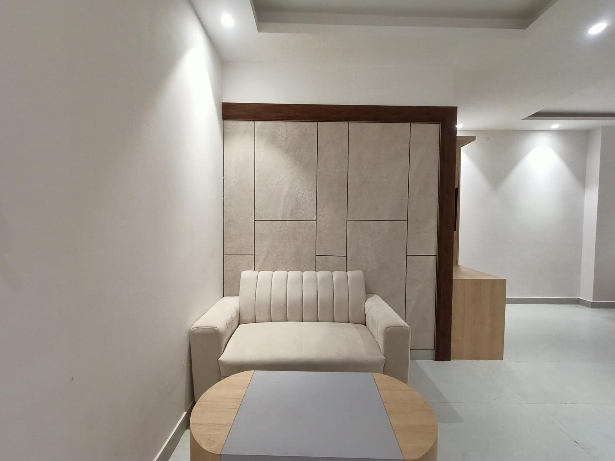 Hotel Global Inn -1 Km From Railway Station - Lift Food And Free Parking Lakhnaú Exteriér fotografie