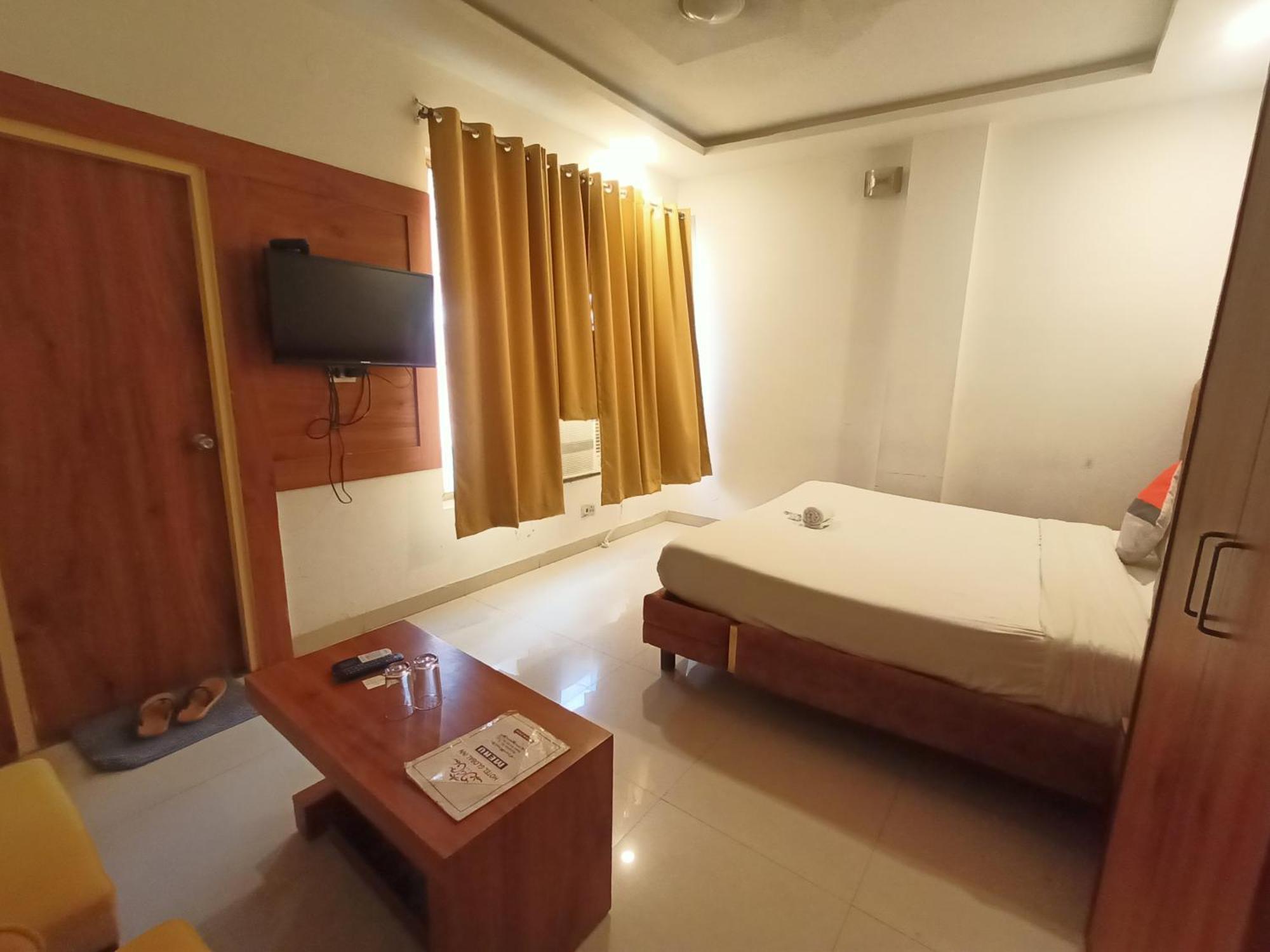 Hotel Global Inn -1 Km From Railway Station - Lift Food And Free Parking Lakhnaú Exteriér fotografie